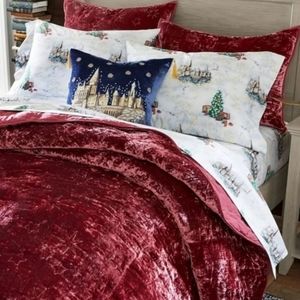 Pottery Barn Harry Potter Christmas Percale Sheet